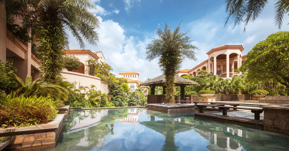 健康哥哥失踪2天后,得古怪皮肤病,一块地毯指明背后原因