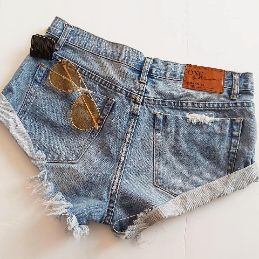 今年最火牛仔短裤新款,夏季牛仔短裤哪种最好看