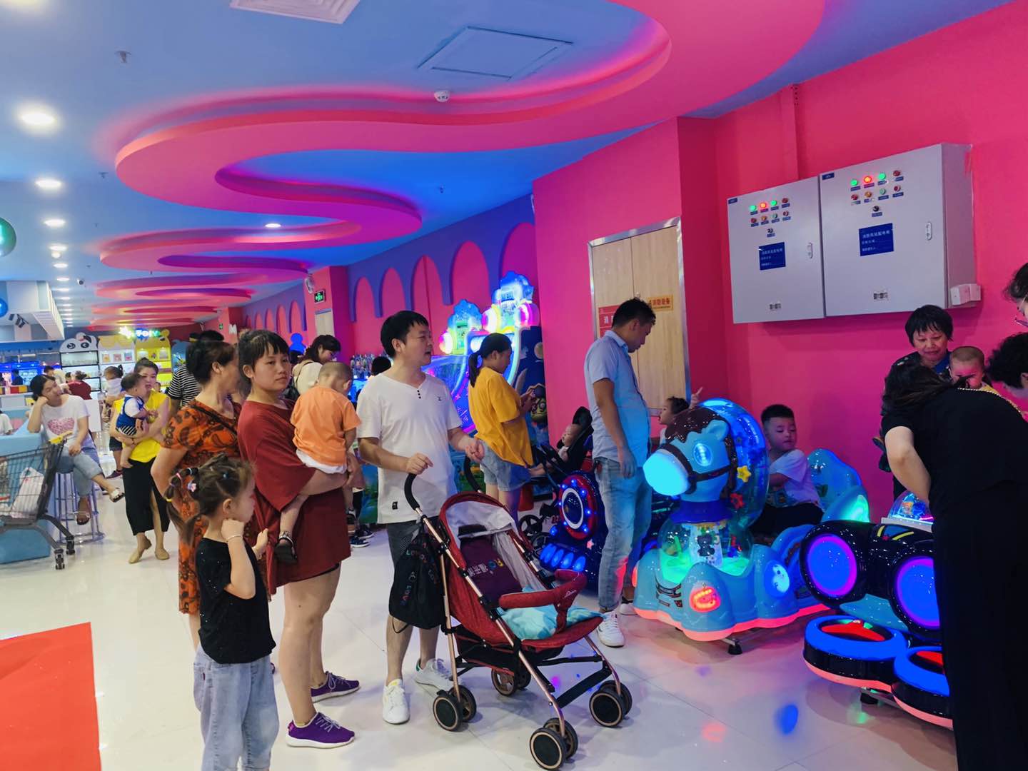 现在开儿童乐园还赚钱吗？加盟好还是单干好？新手投资者看过来