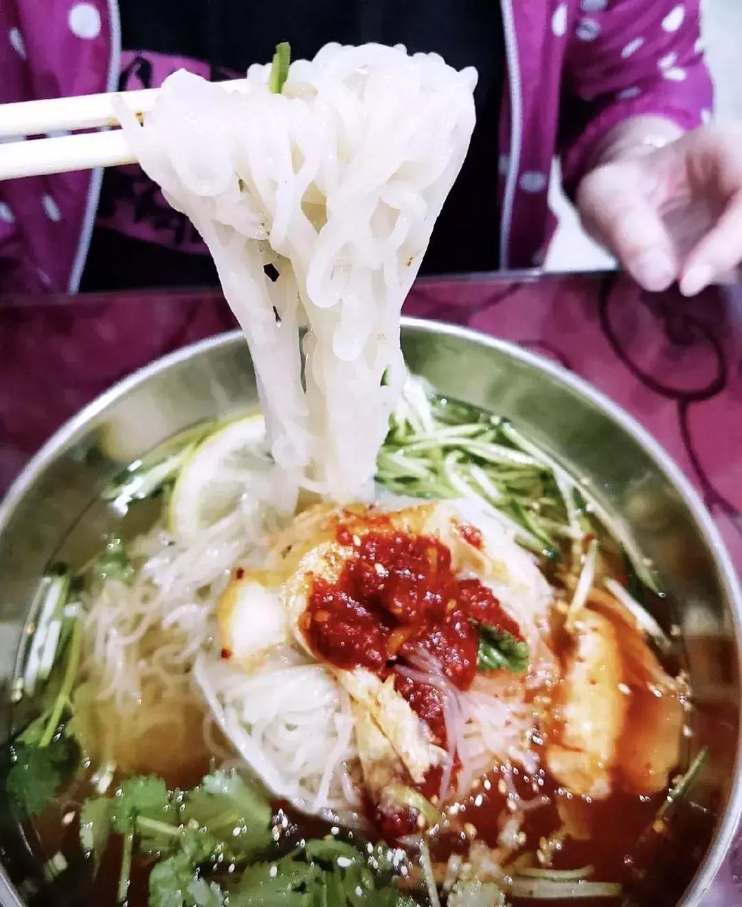 一个视频带你了解黑龙江,请给我2分钟歌词