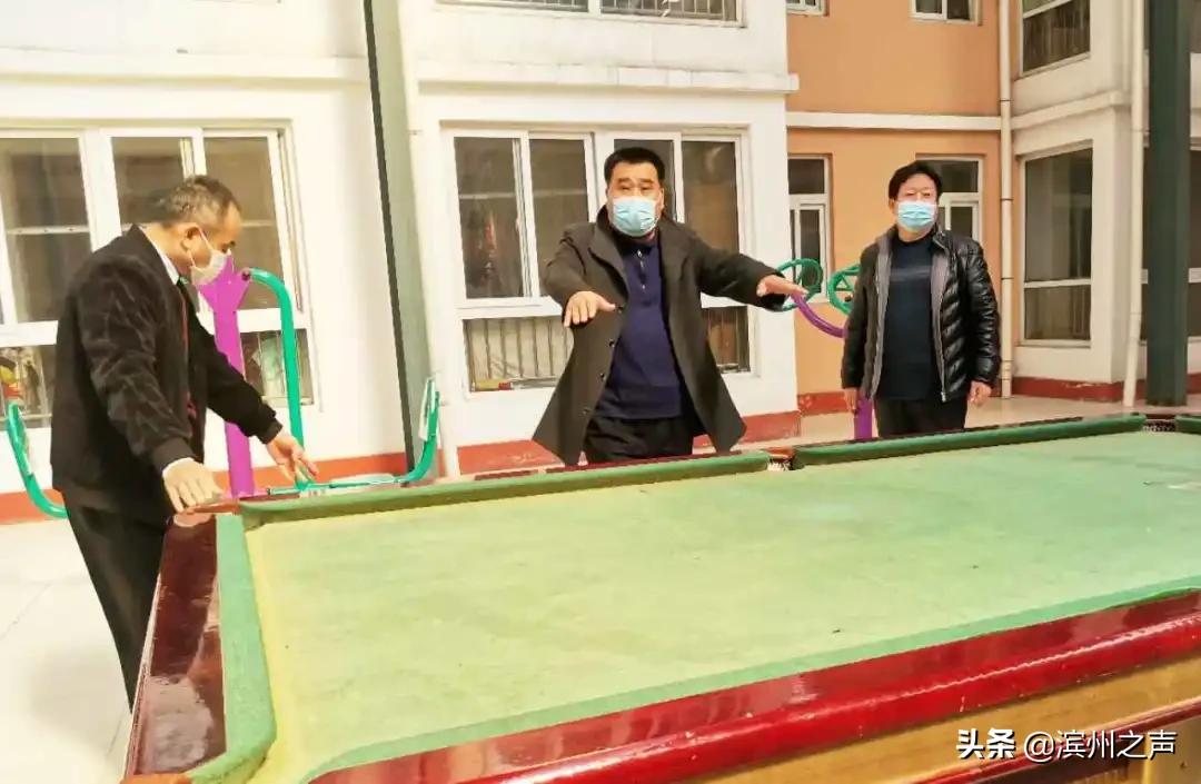 痛心年仅33岁民警牺牲在防疫一线,痛惜来宾一民警牺牲在抗疫一线