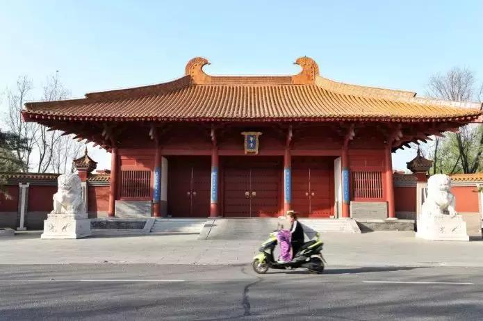 酒店还是行宫?天狮“宫殿”拆除,用途至今成谜