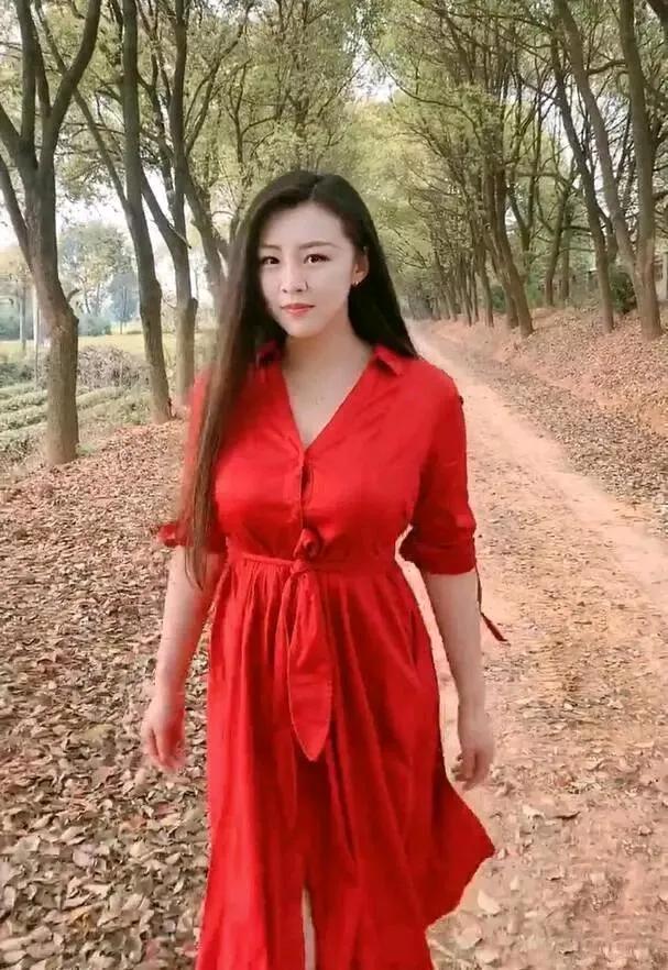 不甘寂寞的哥,闲不住的阿娟