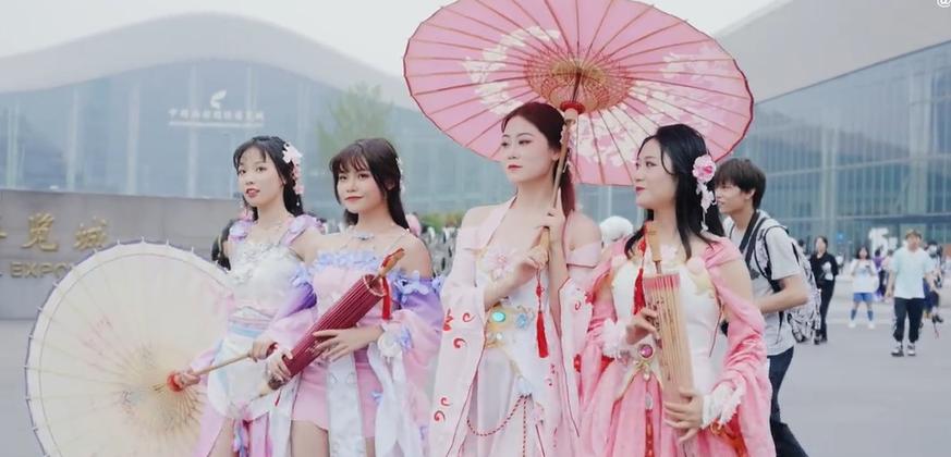 天刀手游五毒vs从龙,剑三和天刀手游