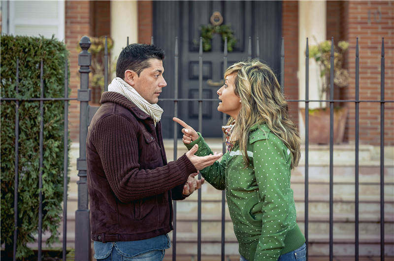 人生换挡的中年女性:清华女博士、微博粉丝263万的品牌创始人、女高管,她们如何掌控身体、情感、事业?