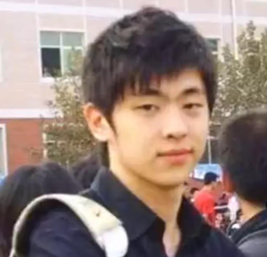 那些整容式变老的男星,盘点整容失败面目全非的10大男星