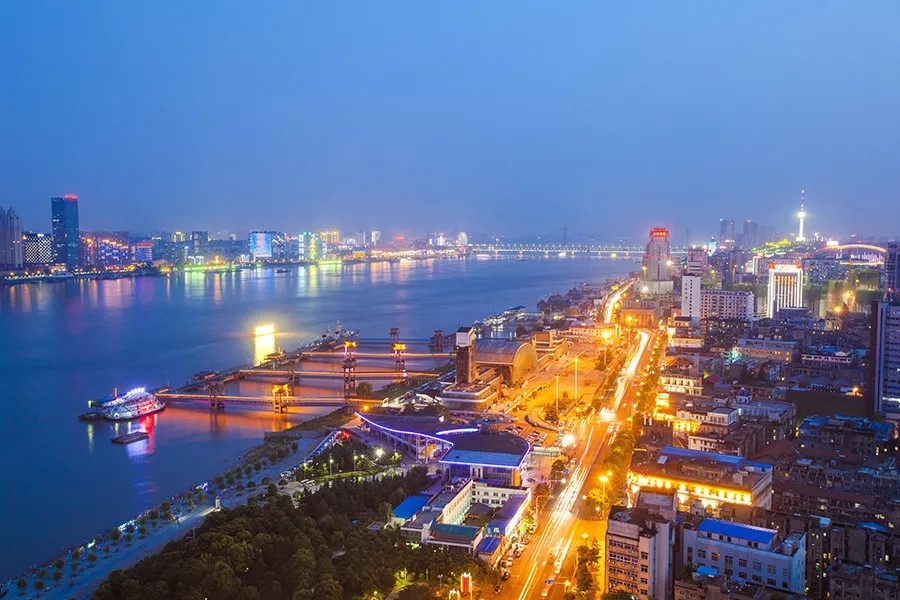 西安古城墙夜景抖音,抖音西安夜景哪里好看
