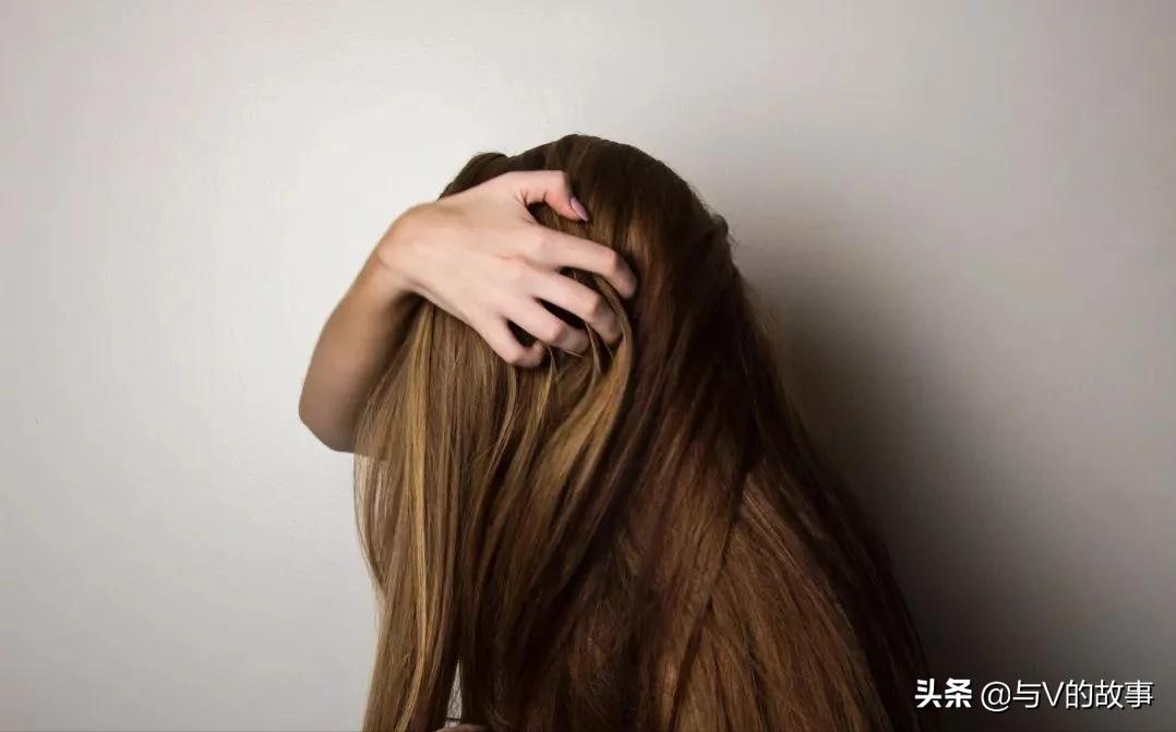 头发变细软脱发还能补救吗,头发细软是秃的前兆吗