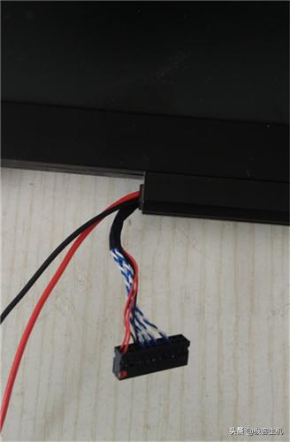 旧笔记本怎么改造成电视,废旧笔记本显示屏改电视