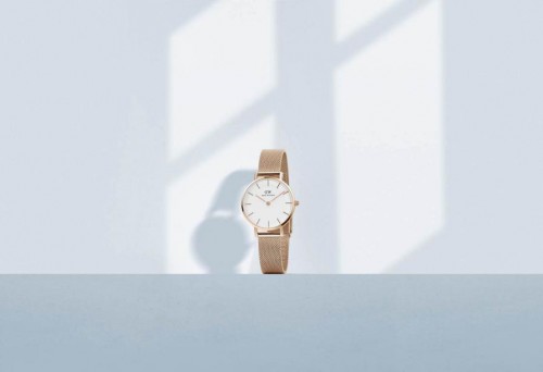 春夏极简穿搭“秒”变时髦精的秘诀