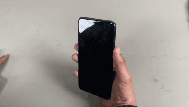 iphone老是自动暗屏,iphone自动亮屏怎样关闭