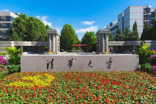 郑州暴雨遭网友怒骂,评论郑州暴雨事件信息披露