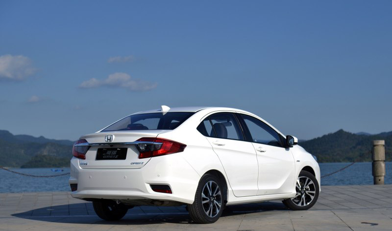 本田最惨的车,2012款本田思铂睿type-snavi