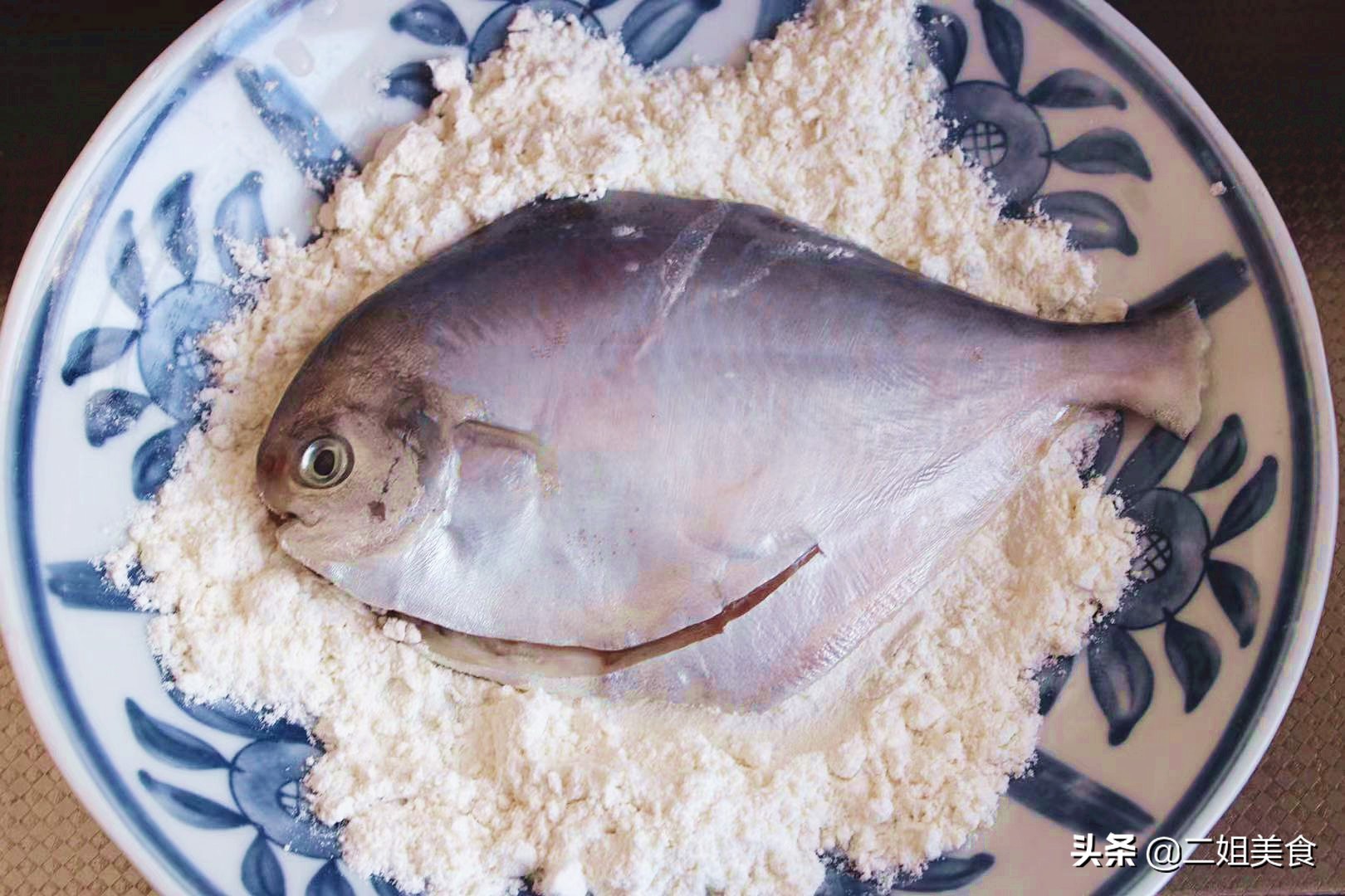 炖鱼喜欢什么料酒好吃又香,炖鱼什么时候放料酒最合适