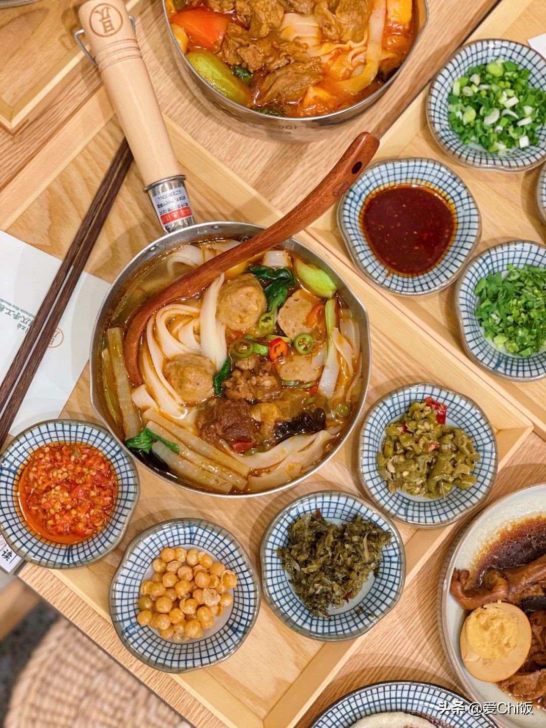 重庆旅游打卡首店人均28现磨手工粉可无限续