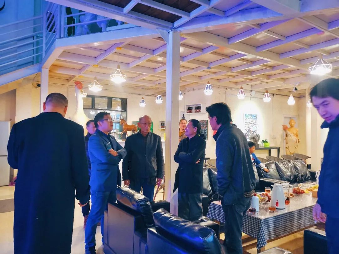 庆川美80周年!美酒、蛋糕,咖啡桌前的艺术聚会