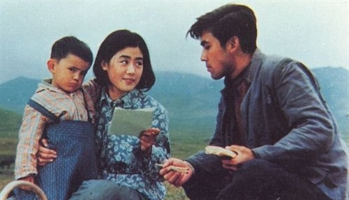 张贤亮的绿化树属于什么小说,张贤亮绿化树有没有改编成电影