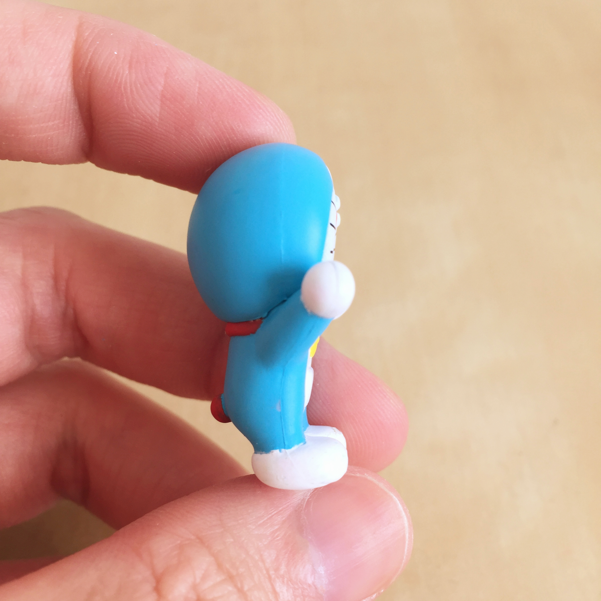 玩具测评丨PUTITTO奇谈俱乐部哆啦a梦杯沿玩偶（第一弹）