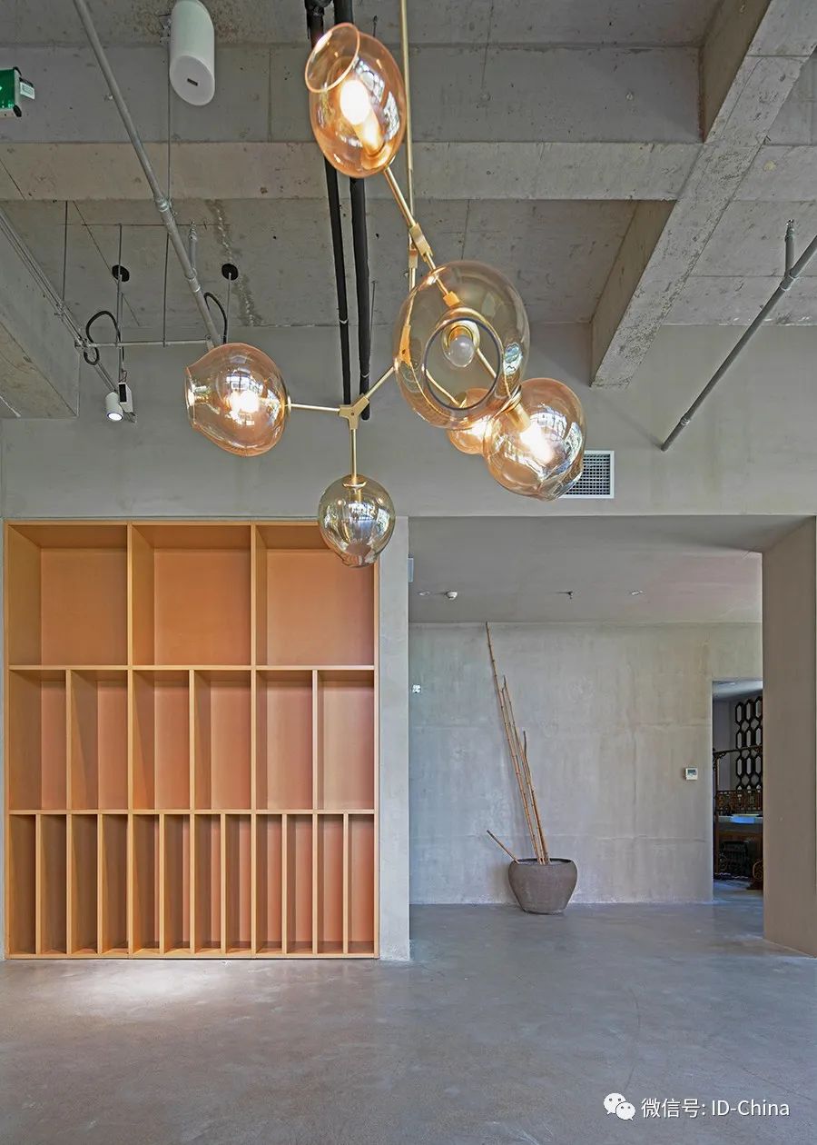 孟可欣：拙美皆有余情——鸿英集团办公会所空间