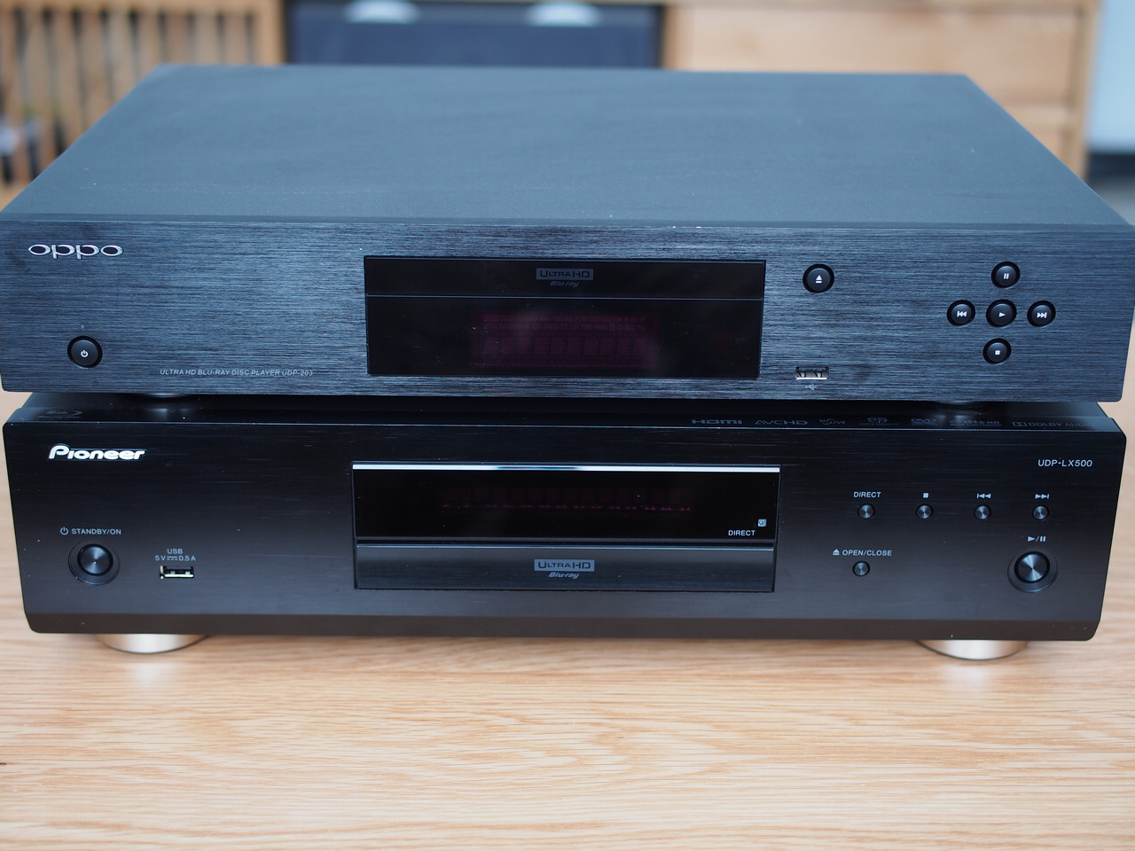 音画俱佳，操控稍弱——先锋UDP-LX500