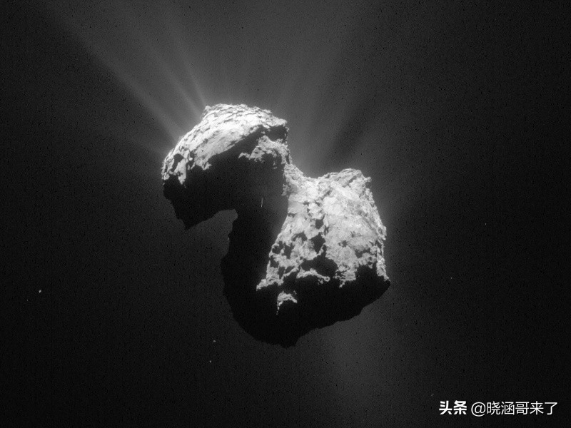 10.4万亿公里的彗星,86年哈雷彗星经过地球照片