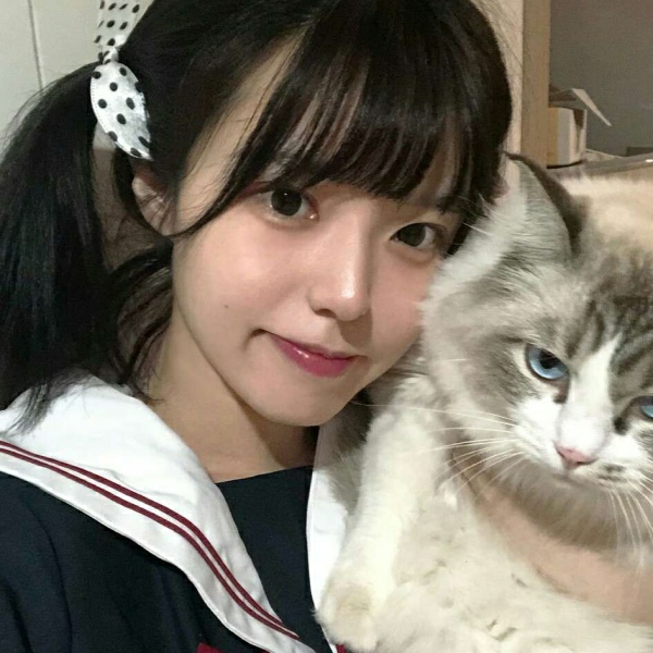 小清新闺蜜女头三人我想送你一个非常可爱的的礼物可是邮递员