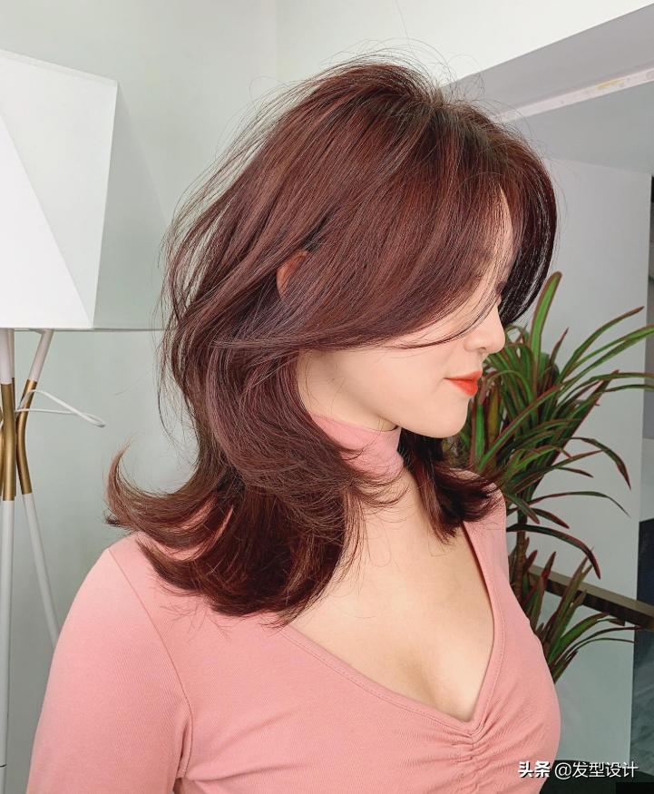 发型女2020流行发型中长发,中长发披发发型理发店