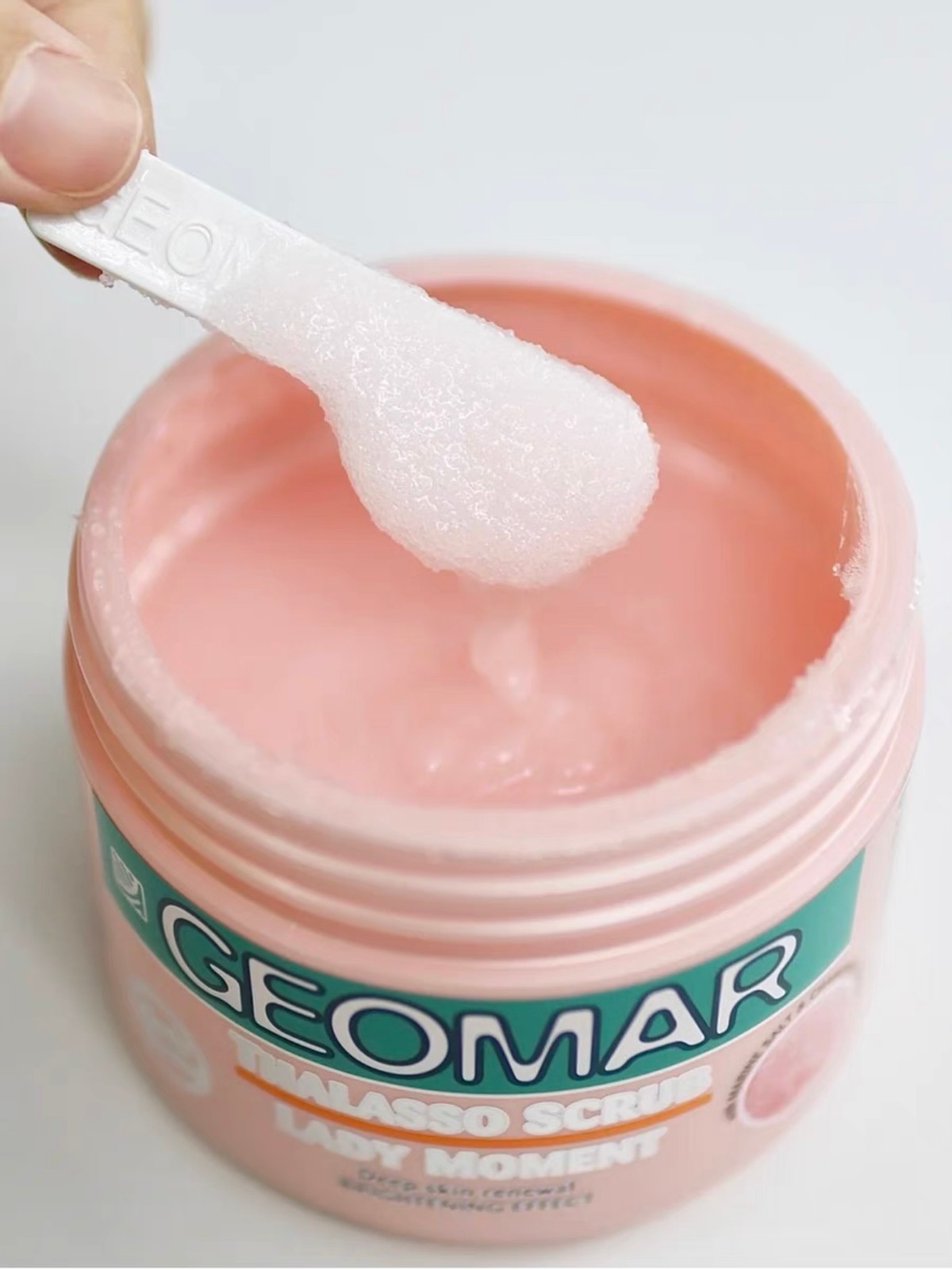 磨砂膏推荐美白去鸡皮和死皮,磨砂膏测评红黑榜去鸡皮平价