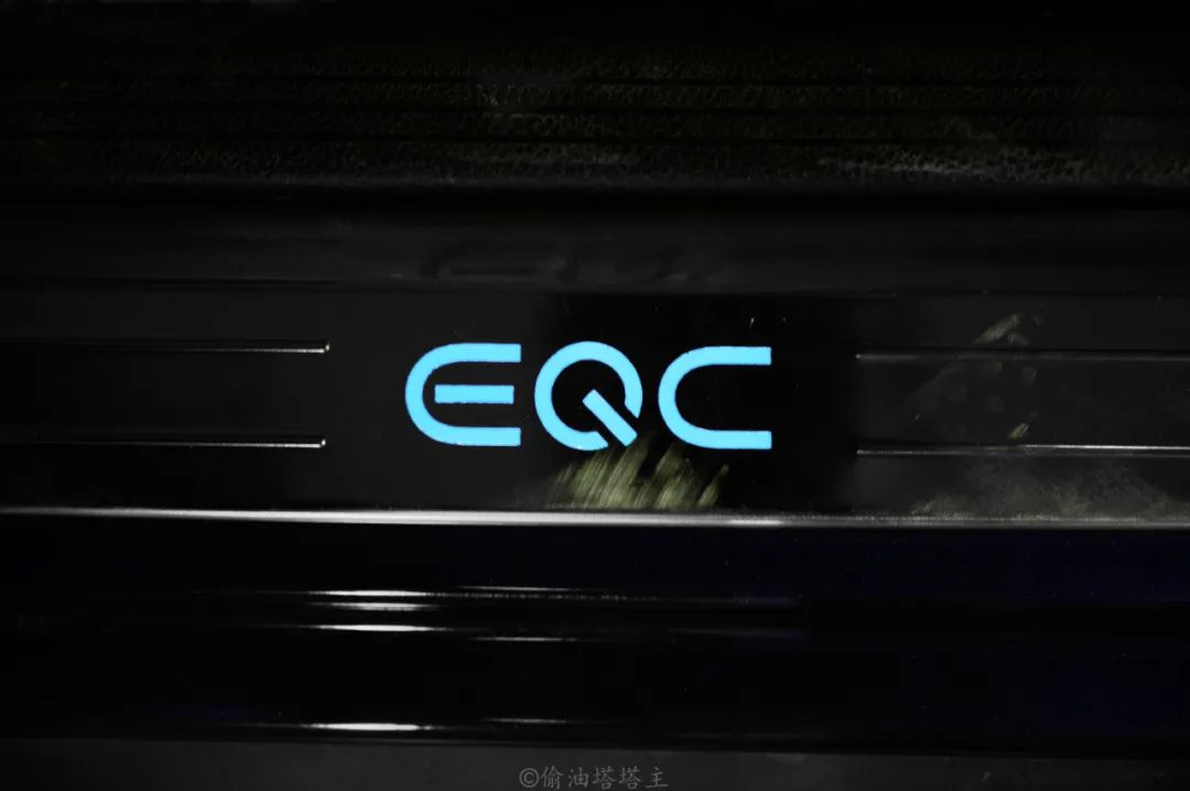 奔驰eqc400好还是350好,奔驰eqc400实际续航是多少