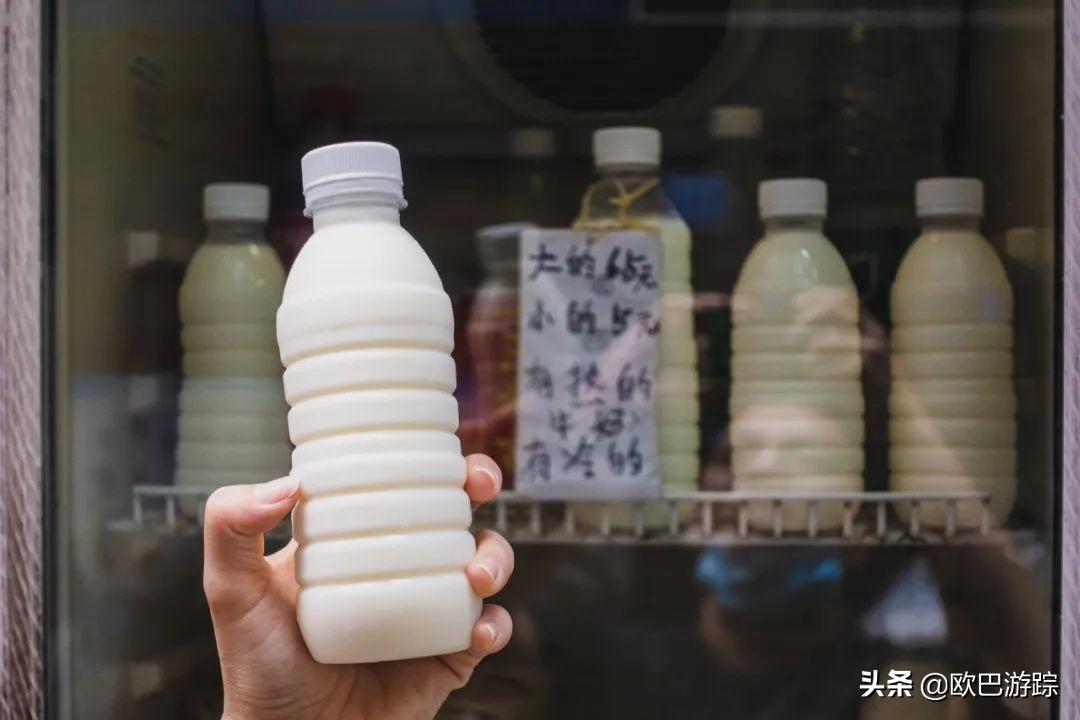 这家开了十几年奶店，每天供应生鲜牛奶，自制的牛奶糖水超赞