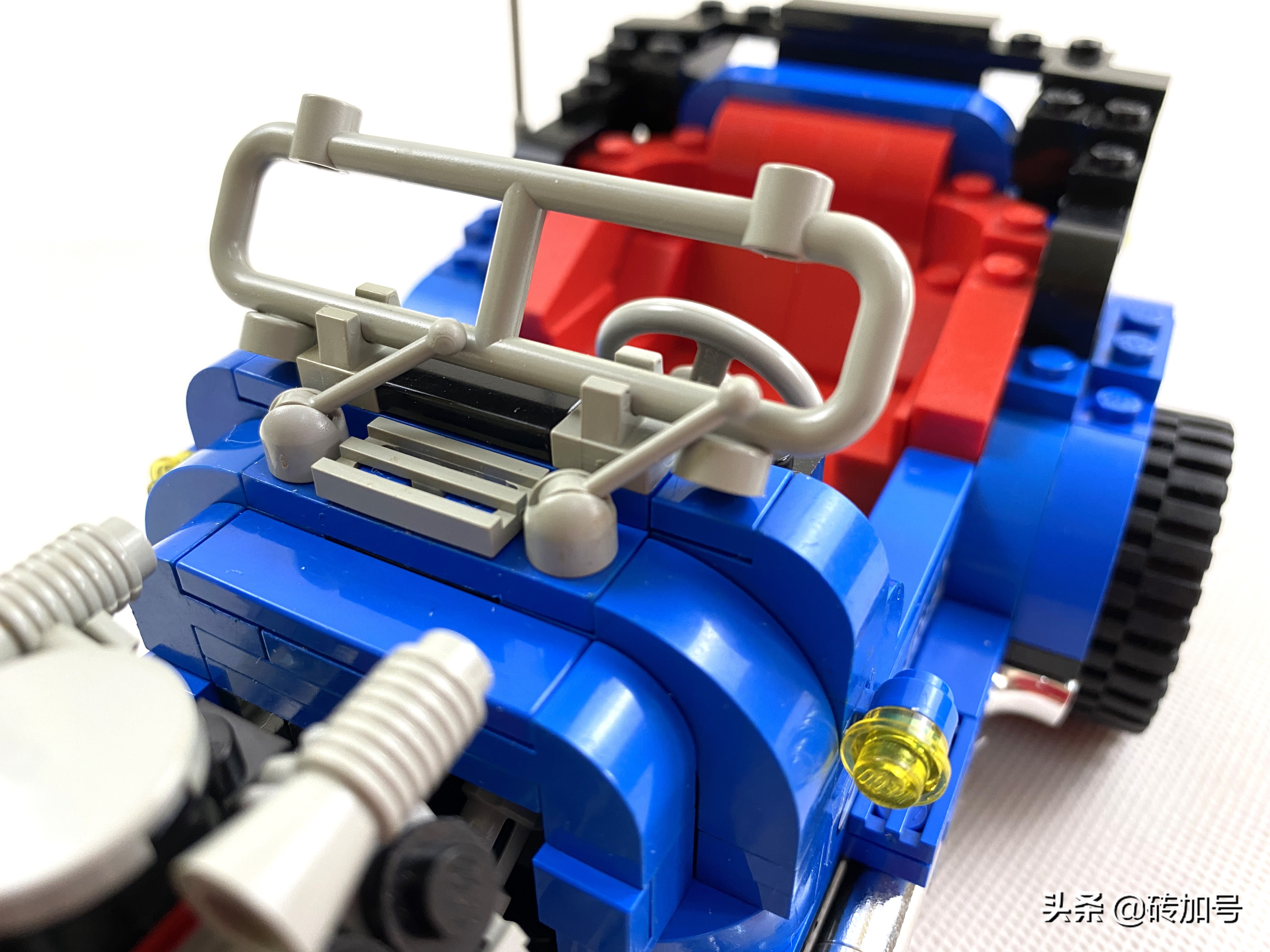 乐*官高**方出的少数几辆HotRod,借5541蓝色狂怒揭开尘封的模型小组