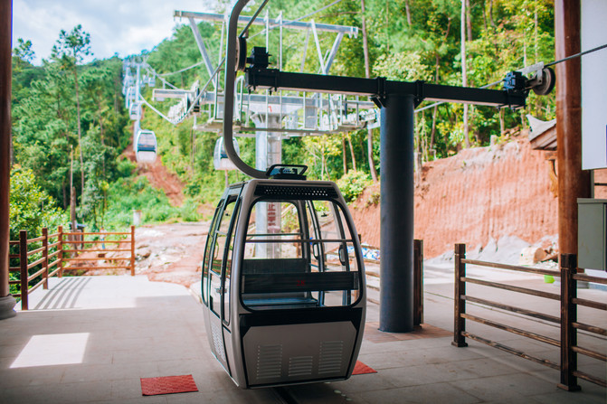 昆明西双版纳沿途的景点有哪些,昆明至西双版纳沿途旅游景点