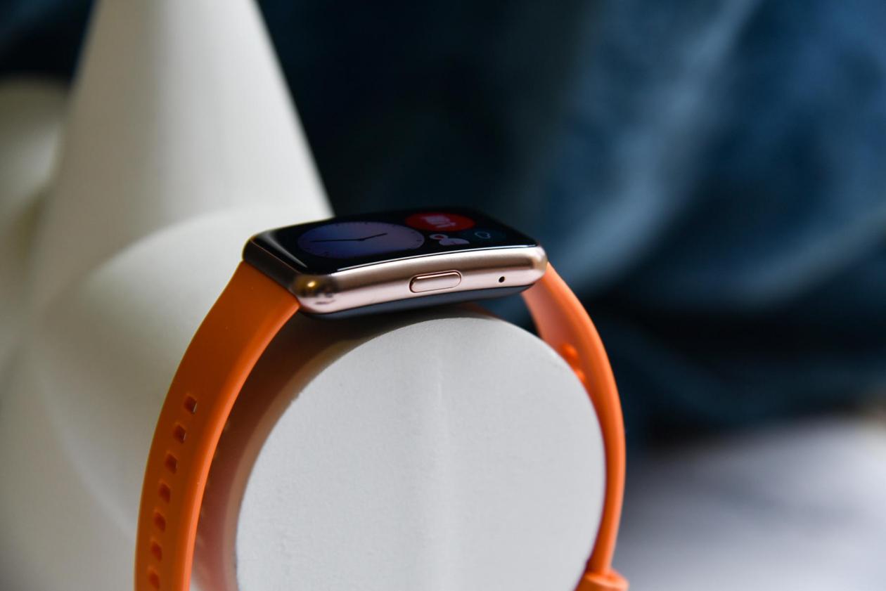 华为watchfitnew和华为手环6pro,华为watchfitnew评测活力和雅致