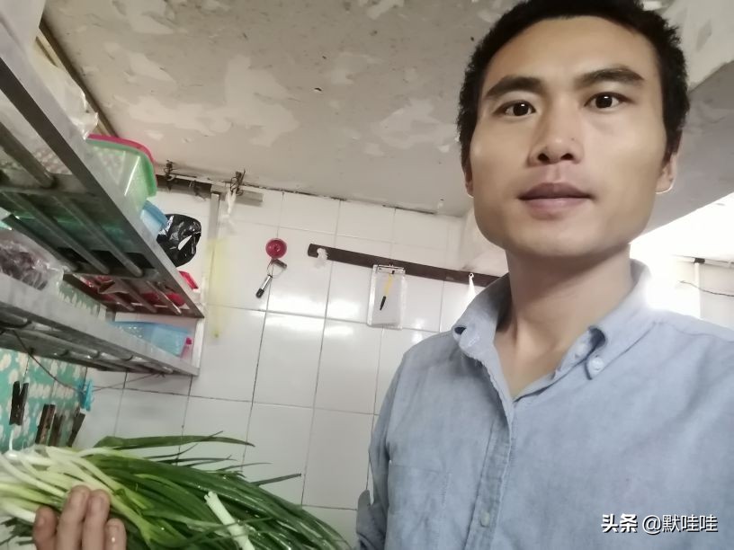 自己学厨师开个小饭馆可以吗,想开个小饭店怎么学厨师