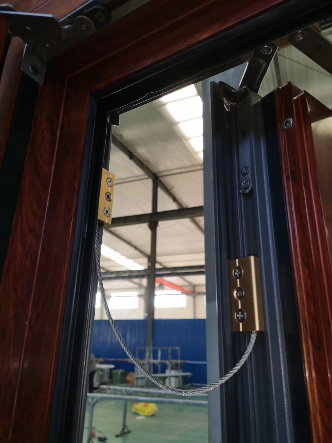 最好的隔热门窗玻璃,洛阳隔音玻璃系统门窗