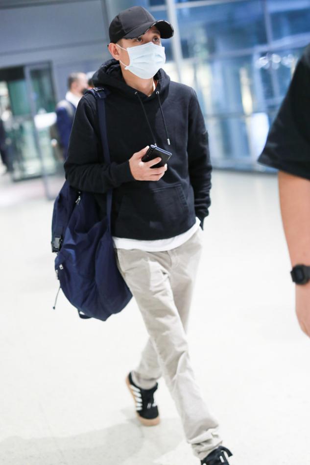 洋气潮流卫衣运动装,卫衣运动鞋搭配