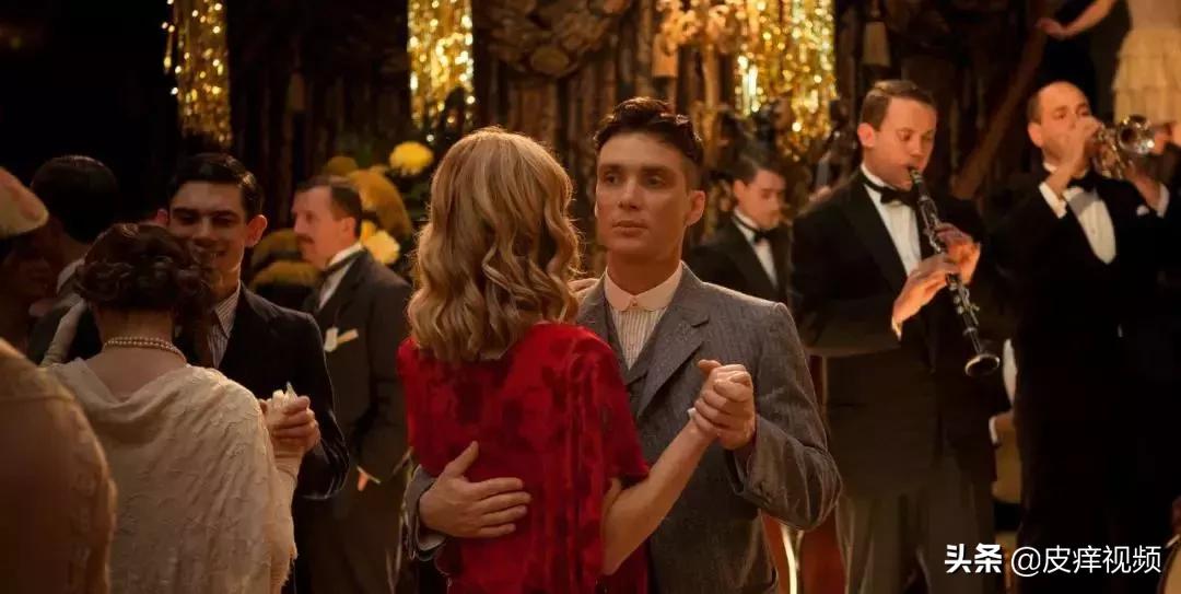 评论破百万的电视剧,豆瓣评分9.5的神剧