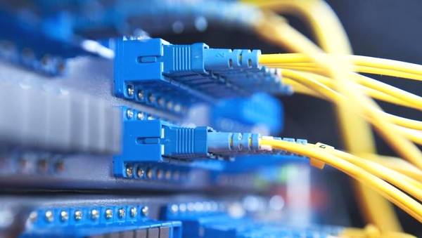 5g网络有宽带快吗,无线网5g的好还是没有5g的快