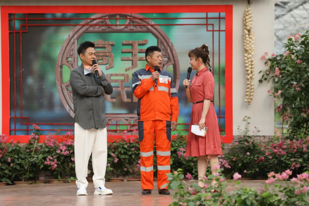 高手在民间11|闫学晶脚下的台球，竟被小伙悄悄“偷梁换柱”