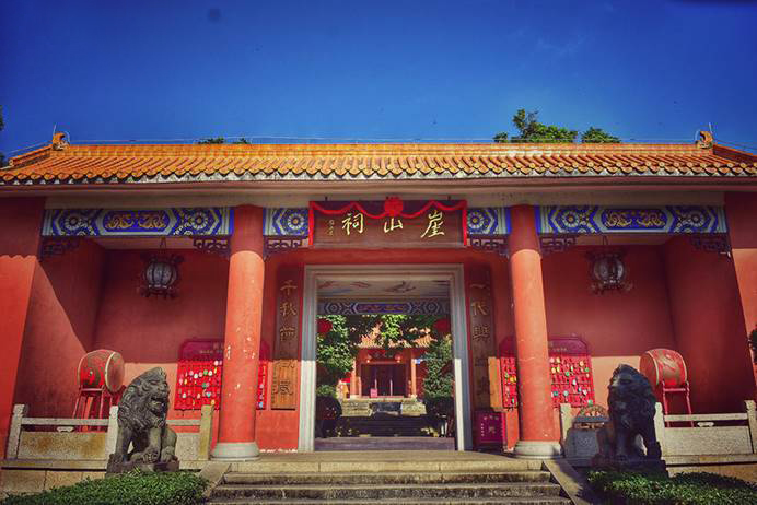 全新一代瑞虎8穿越剑门关,全新一代瑞虎8十万人百城公测