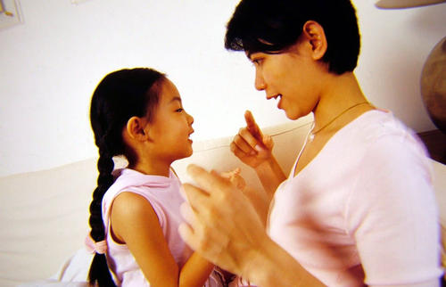 孩子看到妈妈来月经教科书式回答,妈妈你流血了