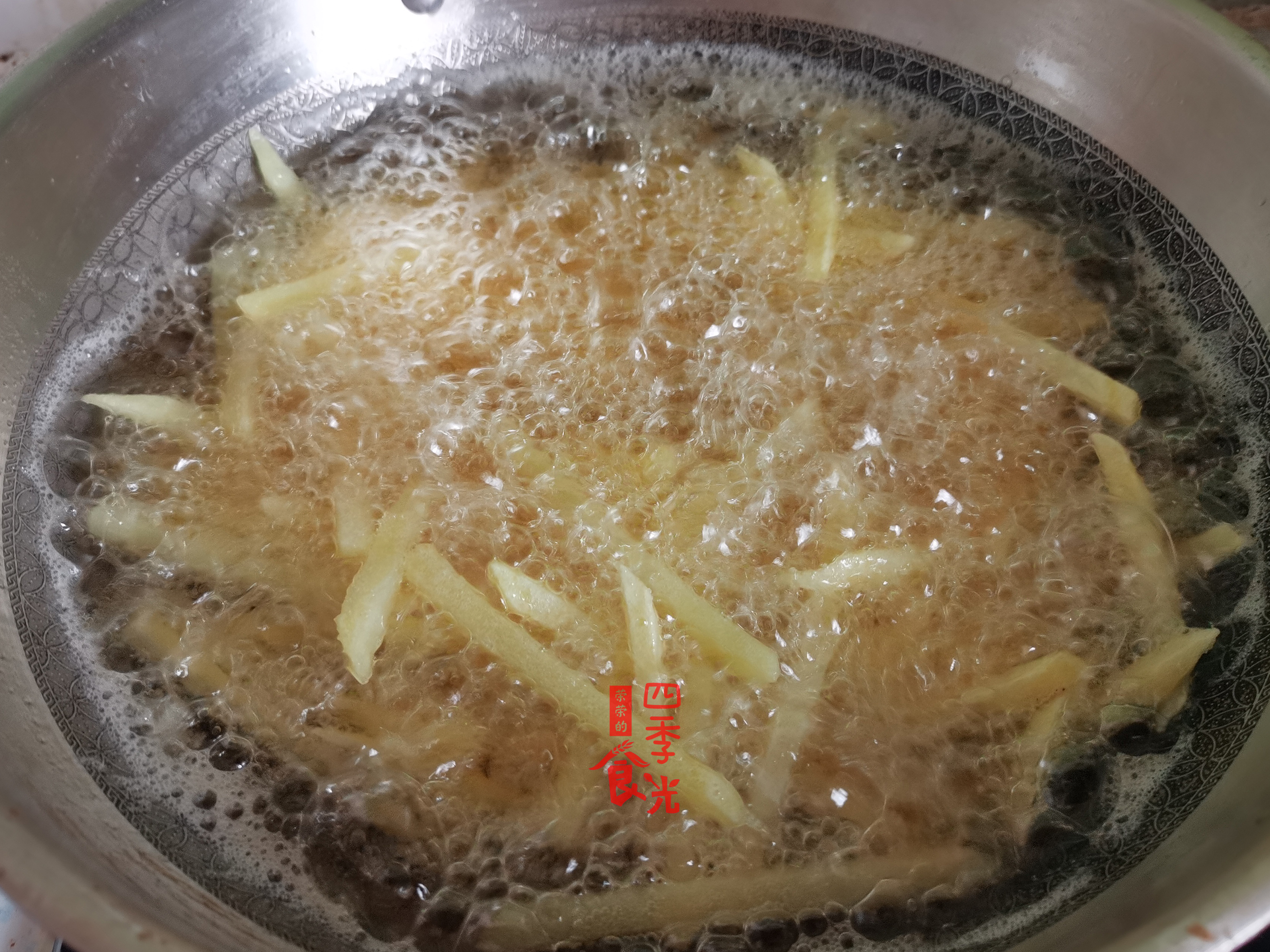 家庭版炸薯条的做法大全,炸薯条怎么可以让薯条不变软