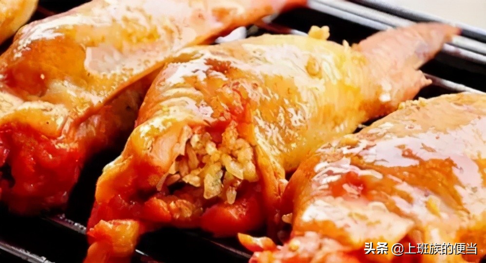 自己在家做鸡翅包饭,街头鸡翅包饭正宗做法视频