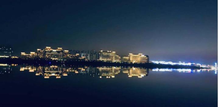 十年前的你我爱搭不理,十年前爱理不理十年后你高攀不起