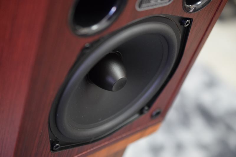 谁才是性价比之王？德法丹美五款入门HIFI书架箱对比横评