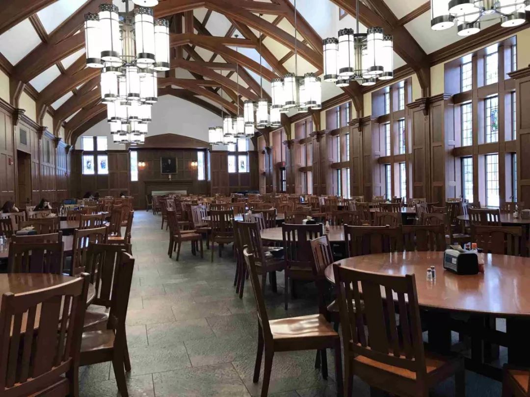 塔夫脱中学简历,塔夫脱中学