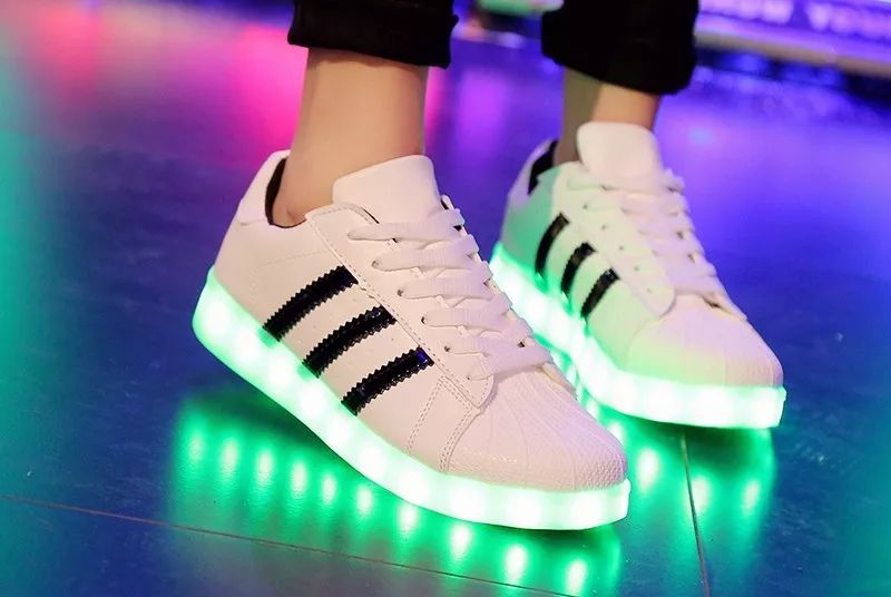 他是如何白手起家赚到大钱的,他是如何一年赚一百万