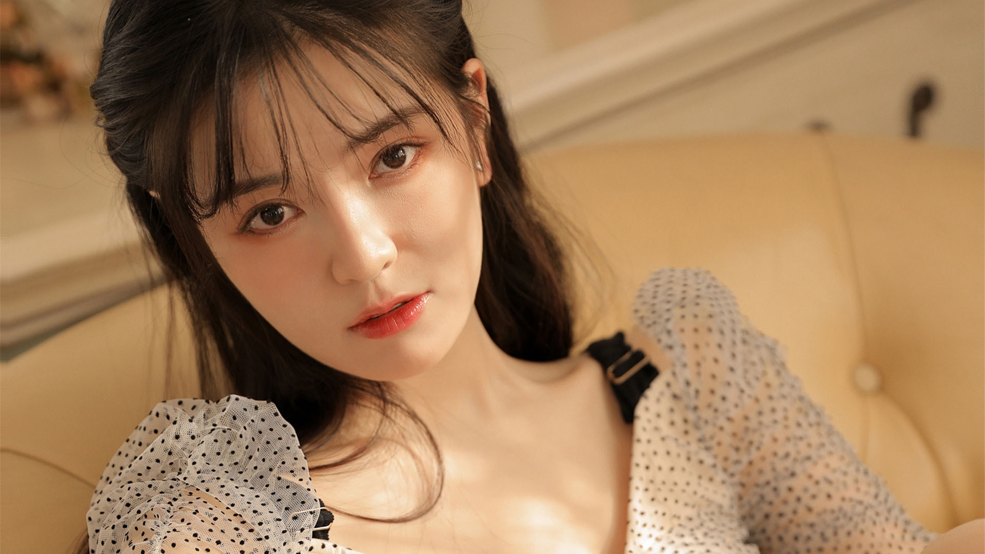 内向的女生怎么追男朋友,女生追内向直男的正确方法