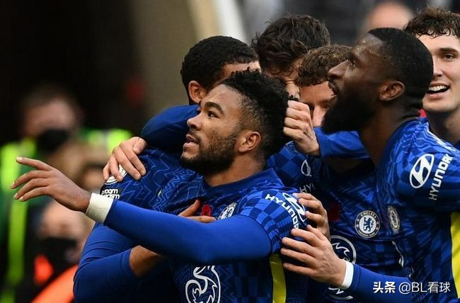 c罗对阵热刺戴帽,c罗集锦对阵热刺