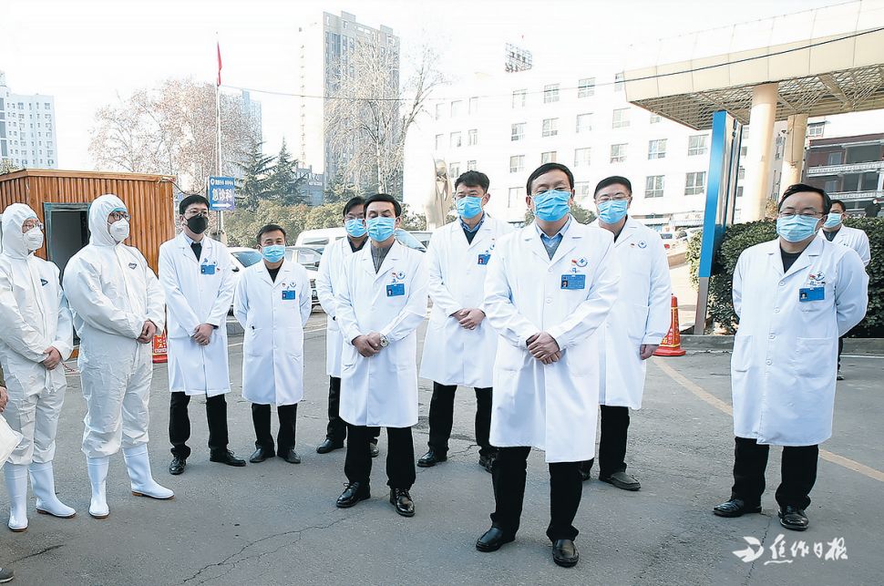 现场市民纷纷为医护人员点赞,焦作市人民医院评价